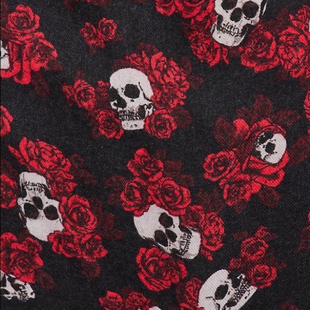 Torrid Brushed Rayon Skull Floral Size 2 BNWT - Picture 5 of 6